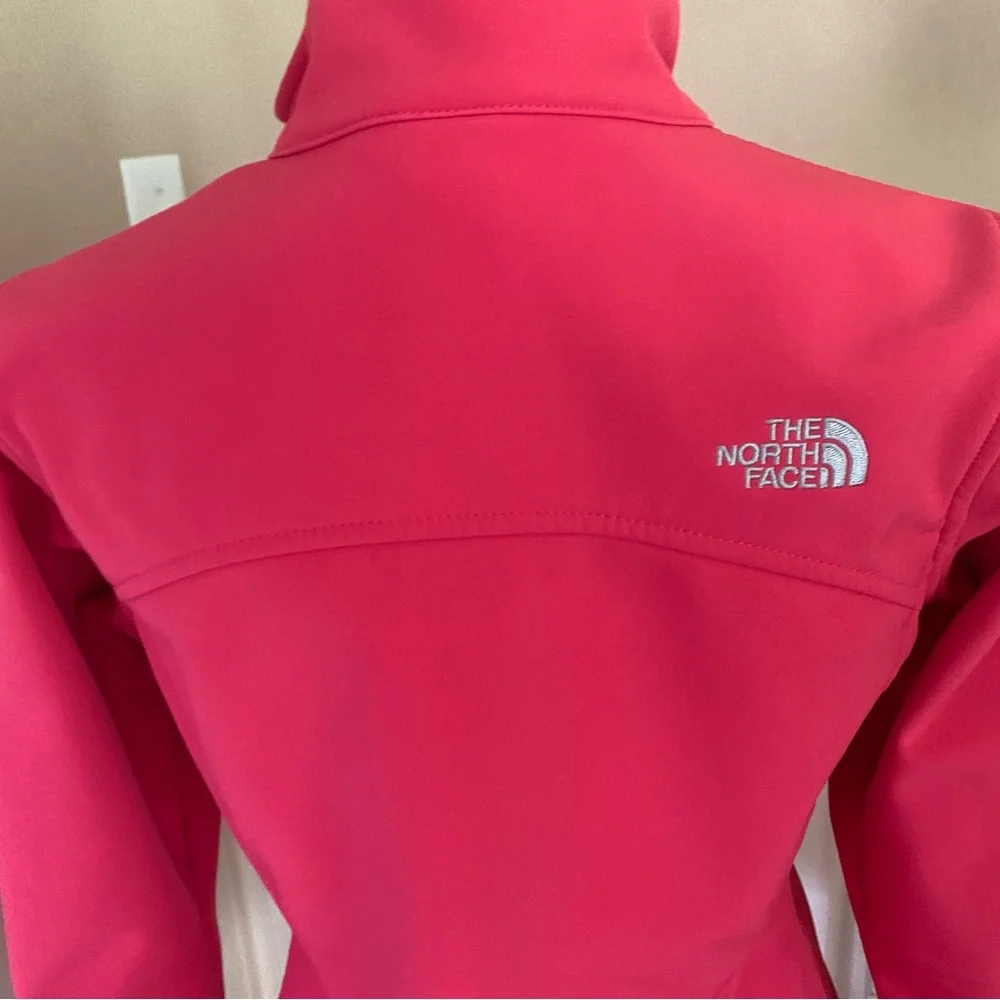 The North Face Women's Pink Bomber Jacket - Picture 7 of 15